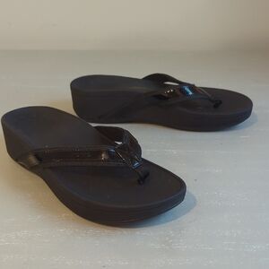 Vionic High Tide Platform Orthotic Sandal Black size 9W Wide